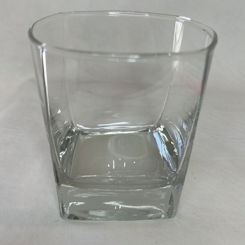 Johnny Walker Keep Walking 10 Oz Rock Glass 3 In Square 3 1/2 In Tall Scotch Bar